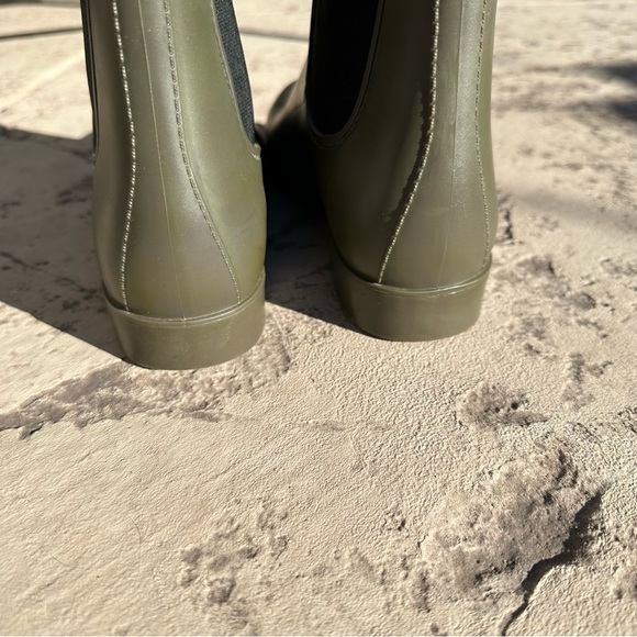 Chelsea Olive Green Rain Boot Size 9 - Picture 5 of 11